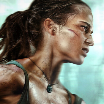 Lara deals croft's necklace